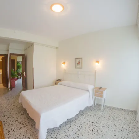 Costa De Hotel 2*