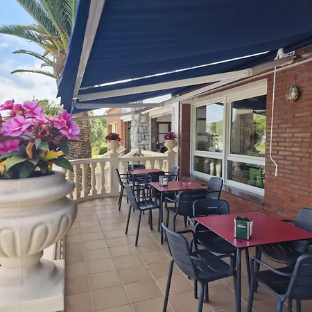 Costa De Hotel 2*